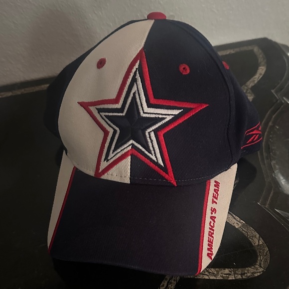 Dallas Cowboys Baseball Cap - Picture 2 of 5